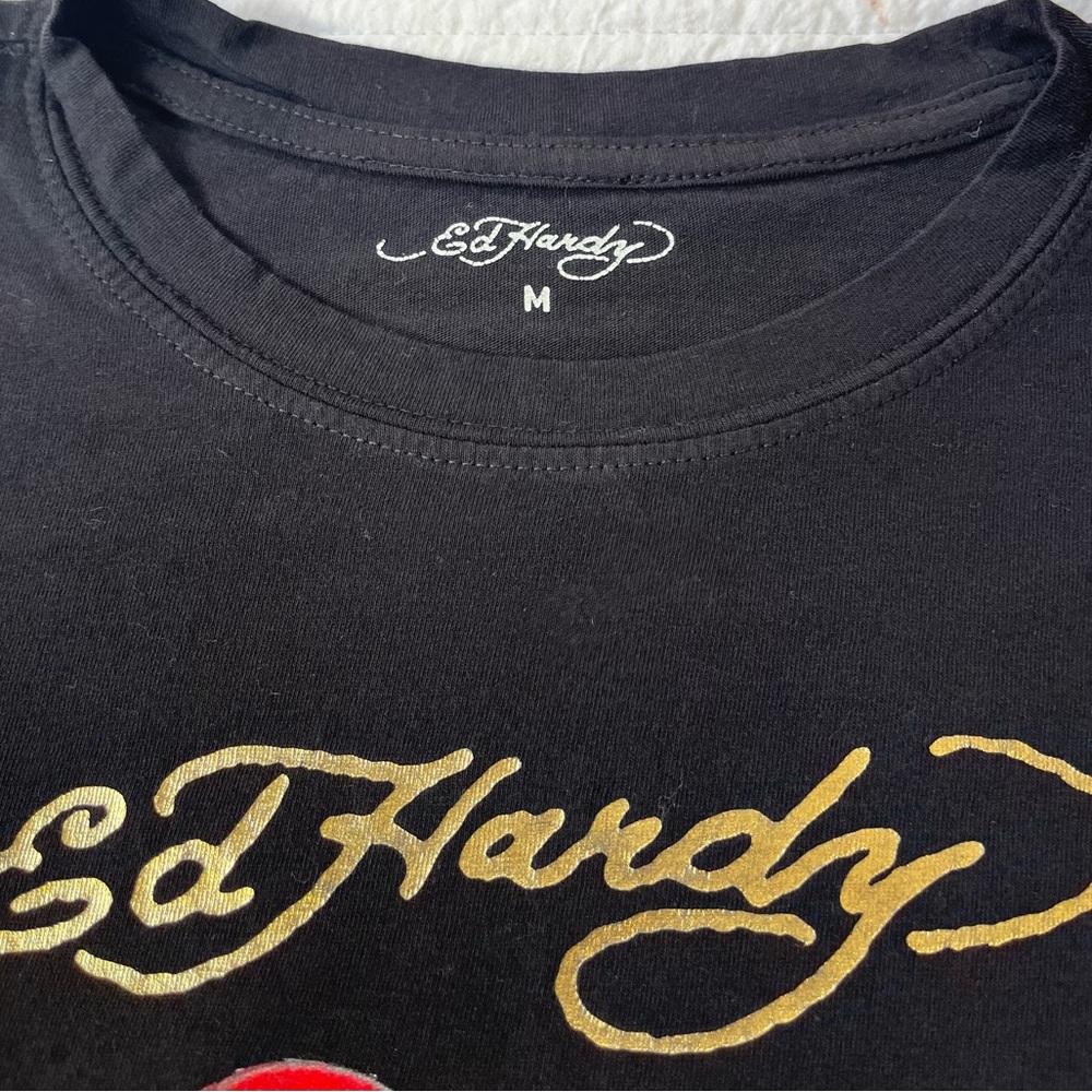 Ed Hardy Black Tee with Tiger and Heart Design - Picture 2 of 6